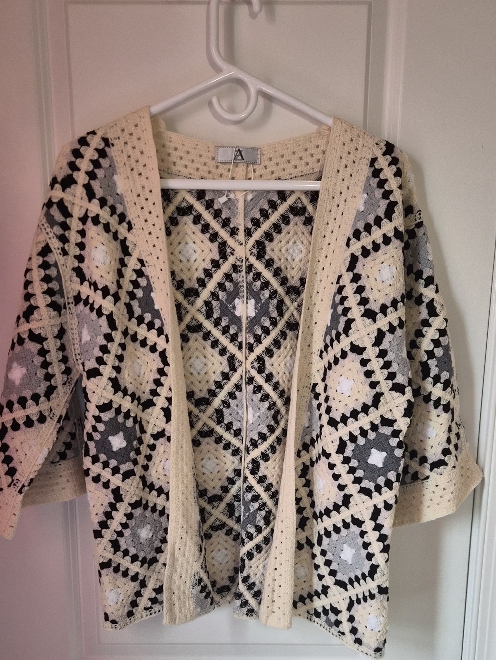 Open-Front Crochet Cardigan Sweater - Cream & Gray